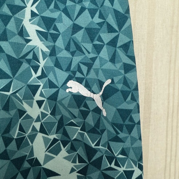EUC🌸 Puma capri crop Dry Cell blue geometric print athletic leggings - Picture 4 of 7